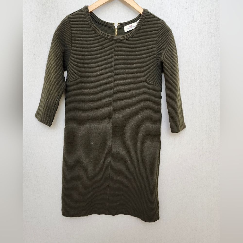 Vineyard Vines ribbed long sleeve shift dress